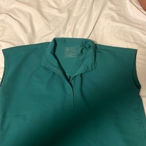 Figs Rafaela hunter green top